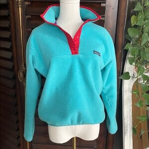 Girls Patagonia Turquoise Thick Fleece with Red Trim Size 10 GUC fits generously